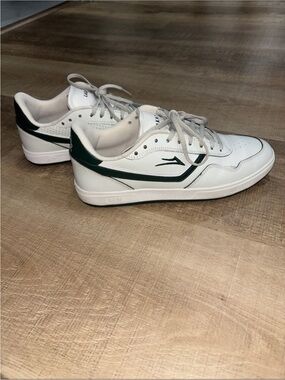 Lakai Men’s 9.5 White/Green Skating Shoes